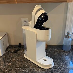 Keurig Compact Single-Serve Brewer in White